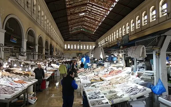 Η ακρίβεια καλά κρατάει παρά τις διαψεύσεις της κυβέρνησης 